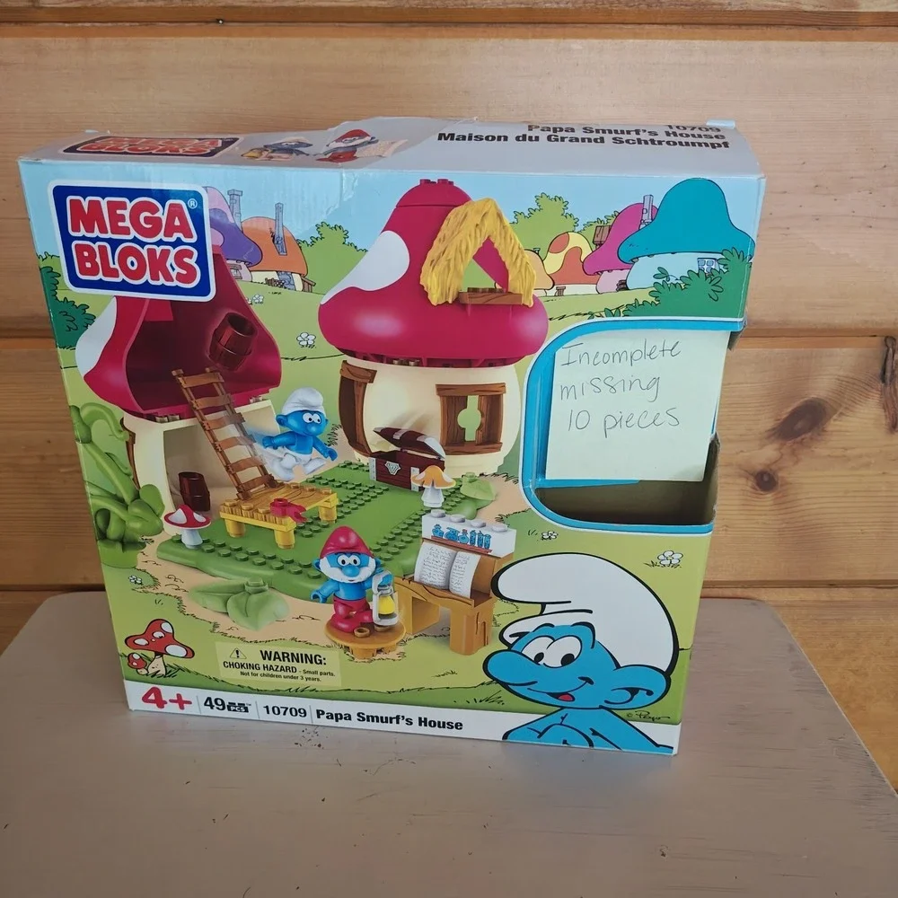 2010 MEGA BLOKS Papa Smurf's House 10709 Incomplete [Missing Figures] B2